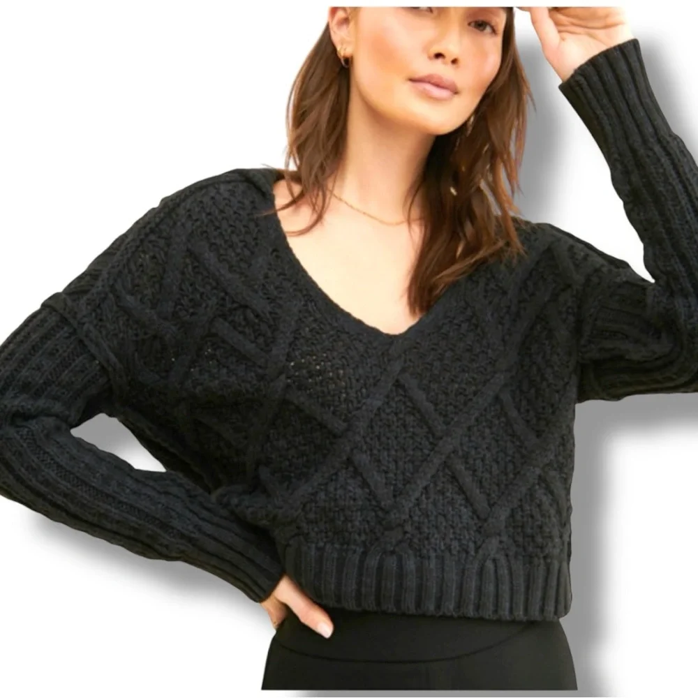 Free People Black/Navy V-Neck Cable Knit Cropped Long Sleeve Sweater With Collar - Picture 2 of 16